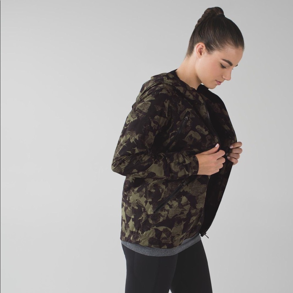 Lululemon Rise & Shine Jacket Jungle Mystic Green